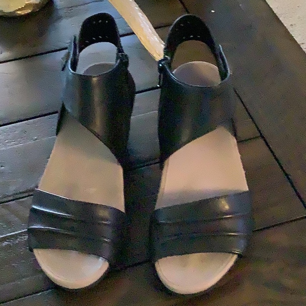 Women's Black Sandals